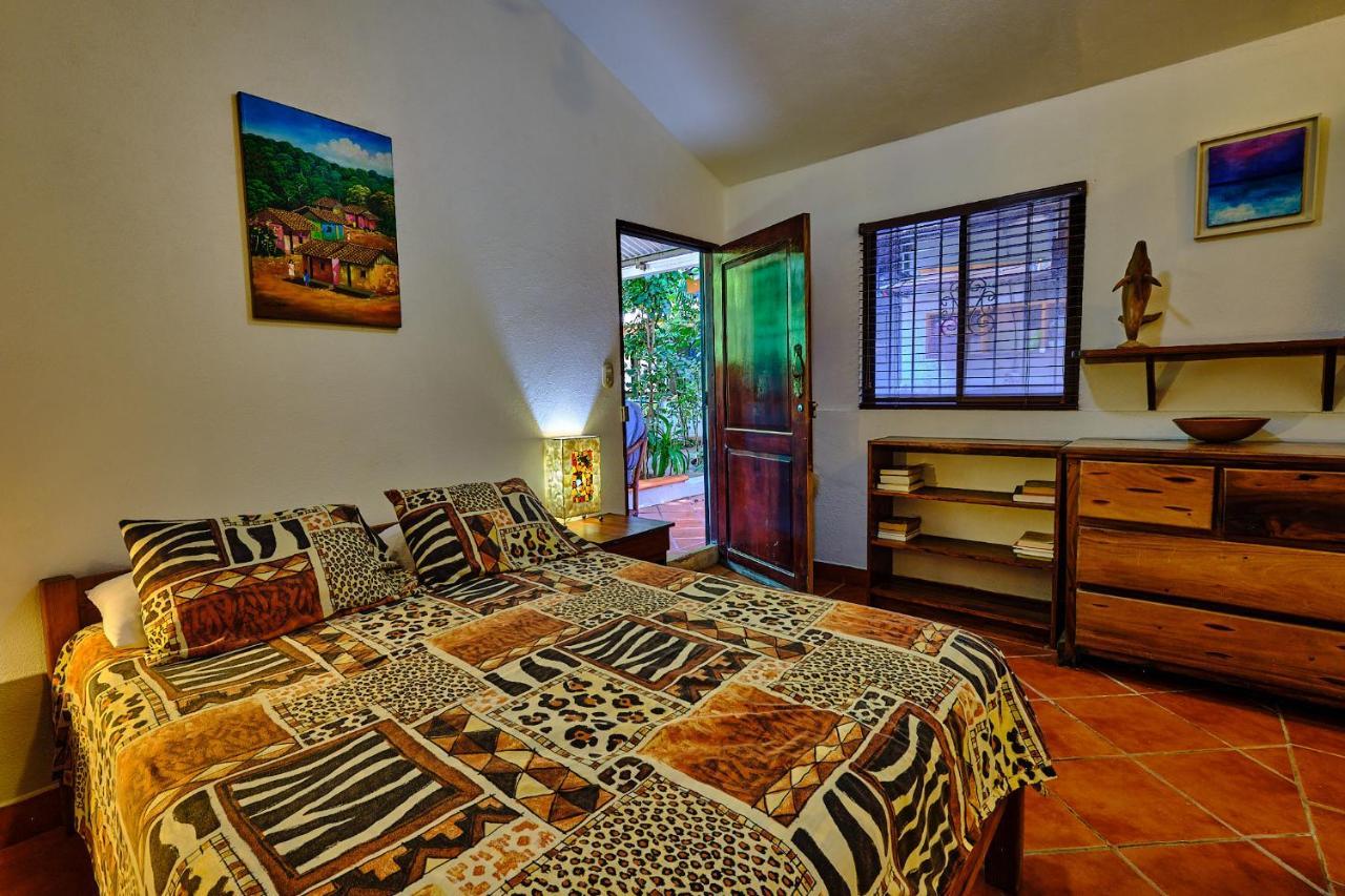 Casa Smilin' Dog Apartamento Tamarindo Exterior foto