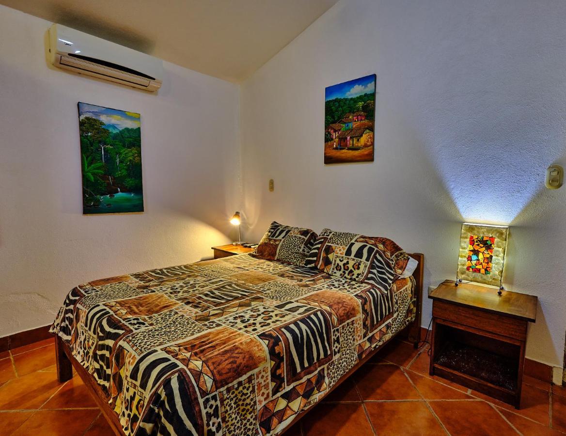 Casa Smilin' Dog Apartamento Tamarindo Exterior foto